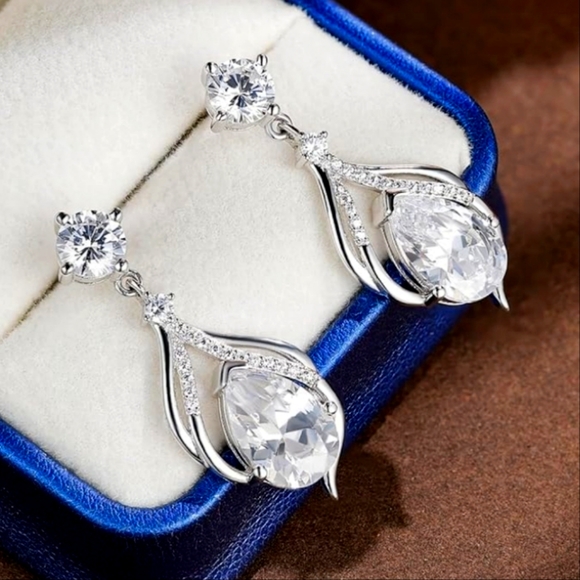 White Gold Double Twist Teardrop Diamond CZ Earrings NWT - Picture 2 of 5